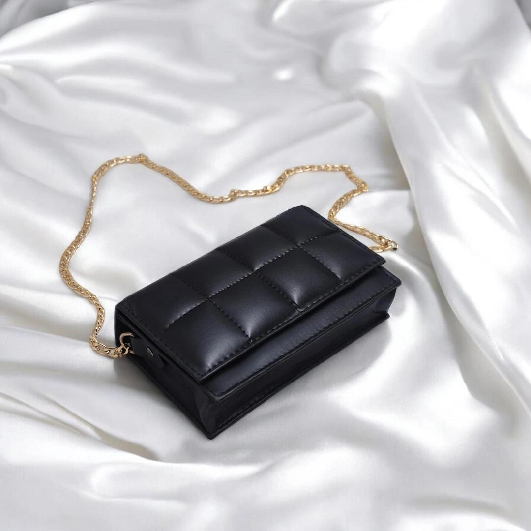 Girls’ Stylish Black Crossbody Bag – Trendy, Lightweight Everyday Companion