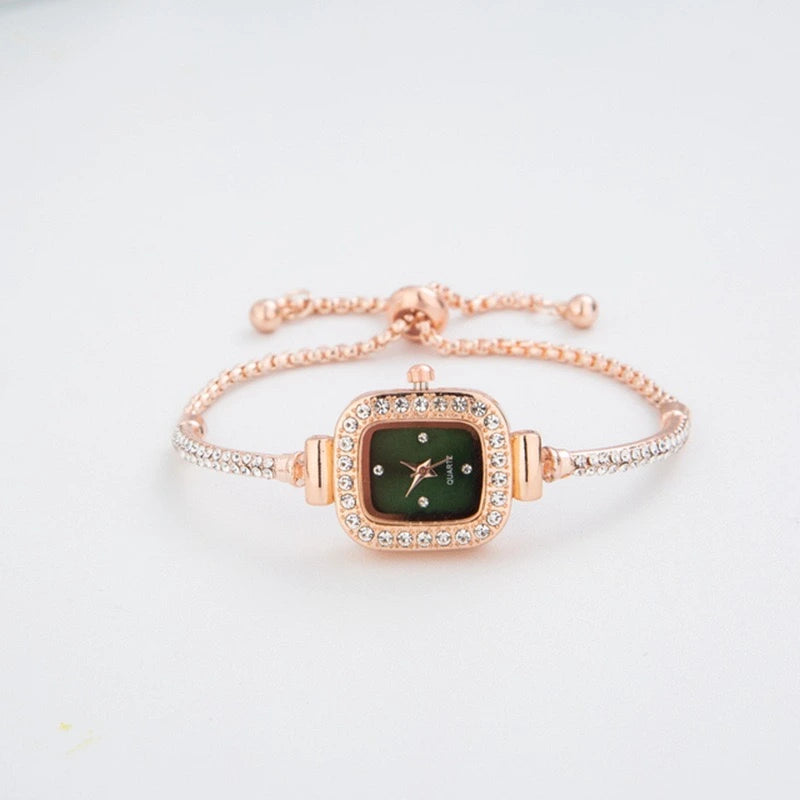 Casual Women’s Bracelet Watch – Simple Quartz Timepiece with Elegant Charm